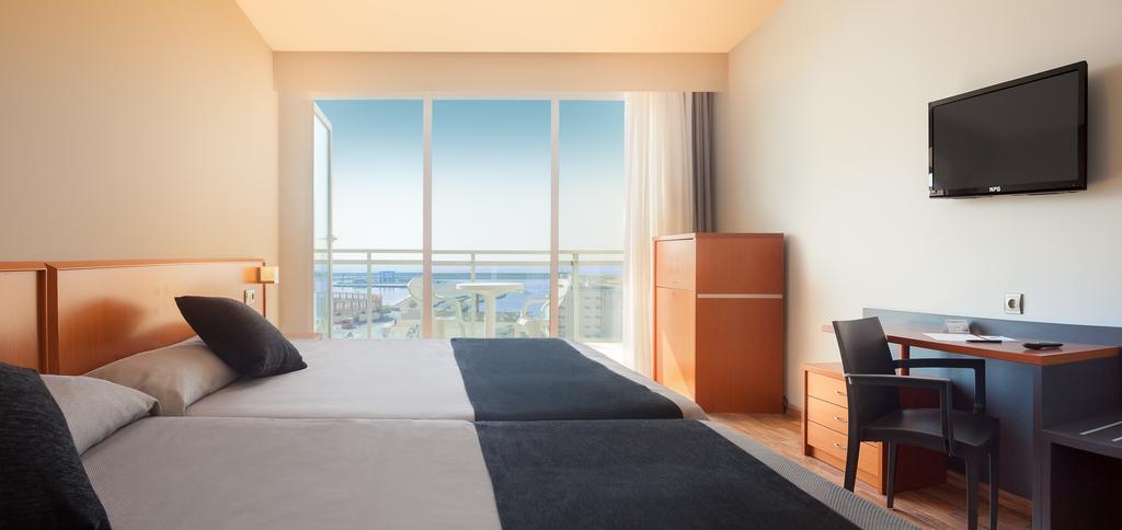 Quadruple Room Terrace
